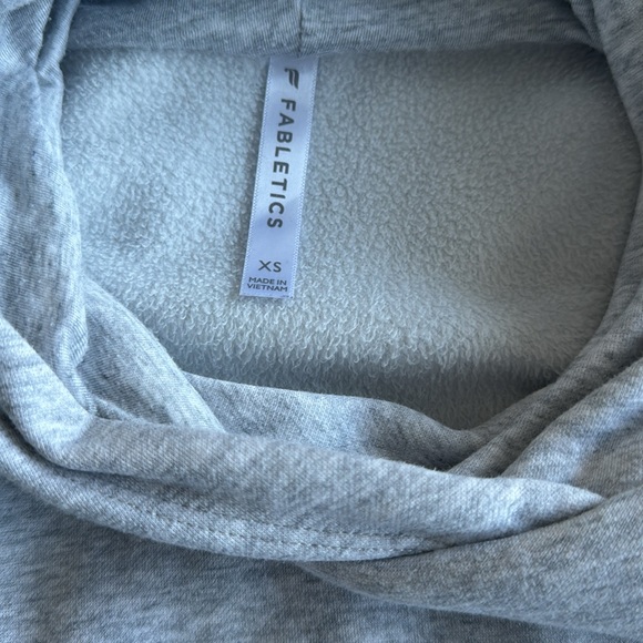 Fabletics - eco go-to pocket hoodie - Picture 8 of 9